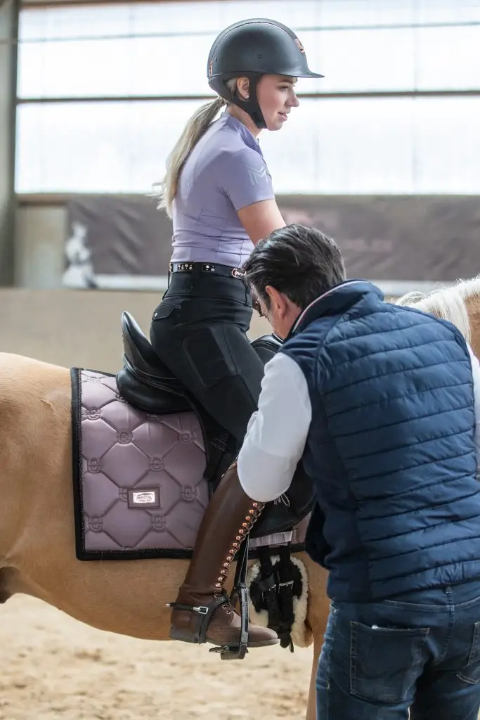 Sattelanprobe Termin Stephan Günther Südsattel bei Influencerin Debbi Schneider